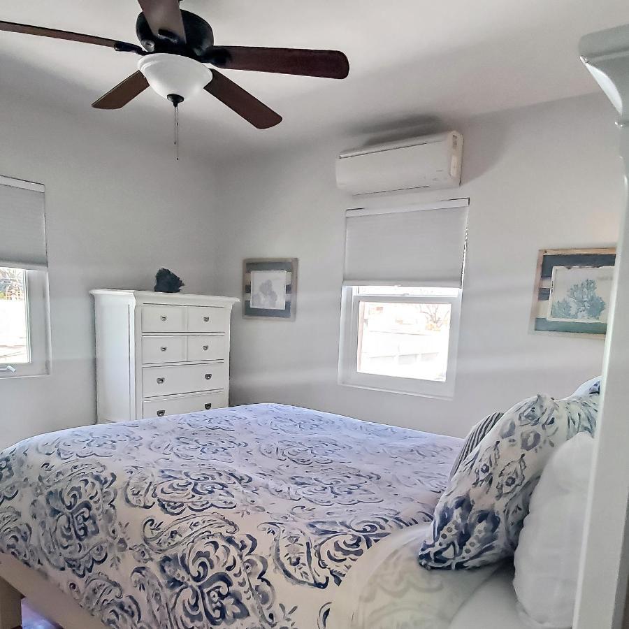 Private, Spacious Apartment With Sunny Patio Apartment *